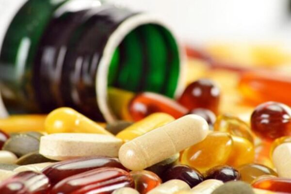 How to Take Supplements Safely and Effectively