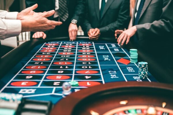 Best Instant Payout Casino: Low-Wagering Bonus Guide at BetYa